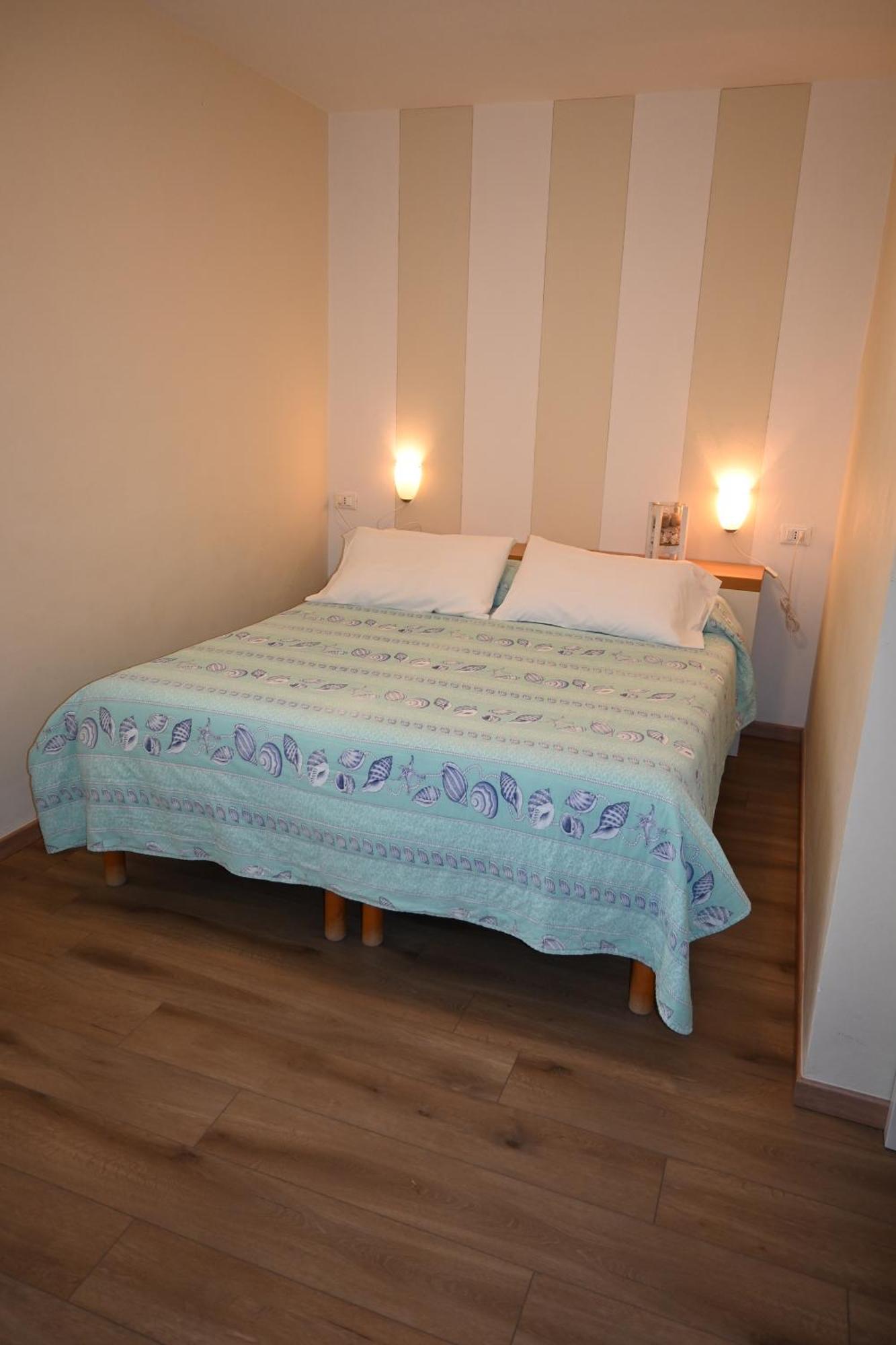 Residence Il Mandorlo Lacona Zewnętrze zdjęcie